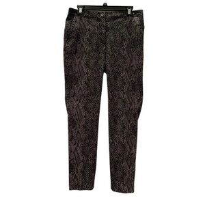 EP PRO golf grey & black pants with reptile print size 8